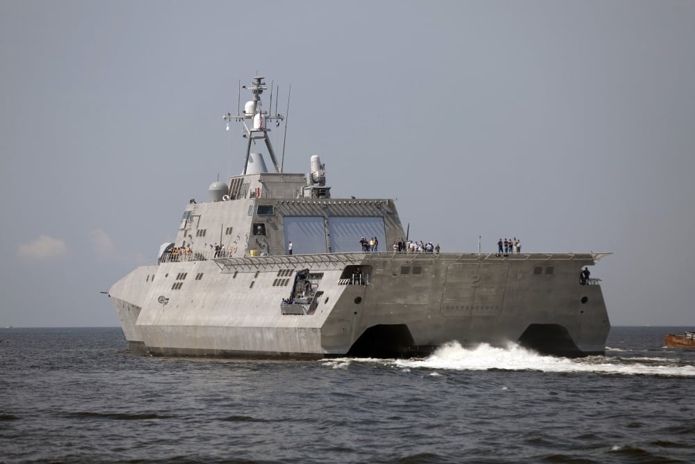 The littoral combat ship Independence underway during builders trials in the Gulf of Mexico Canvas Art - Stocktrek Images (35 x 23)