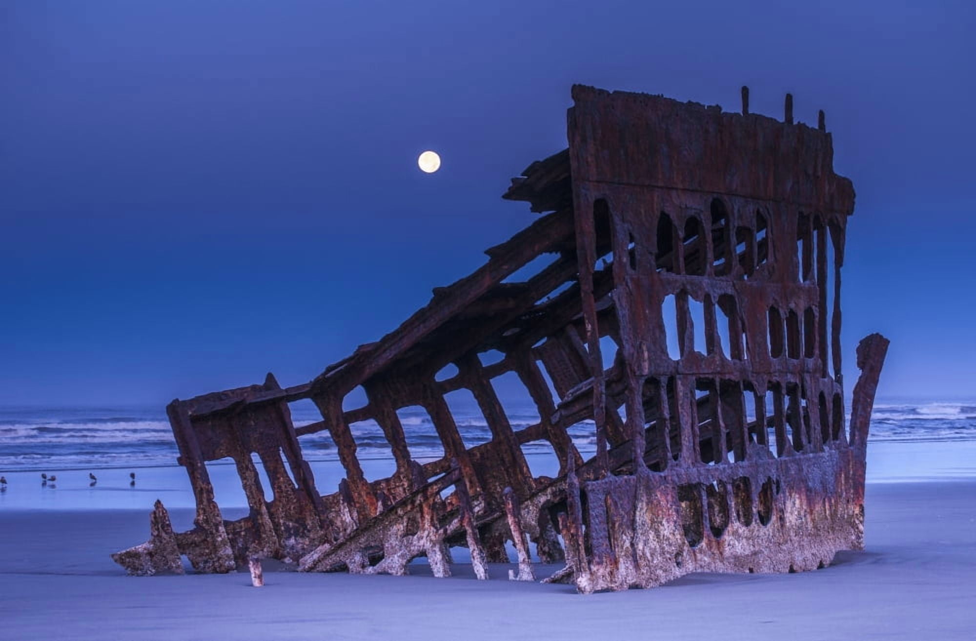 The moon sets over the wreck of the Peter Iredale Oregon United States of America Canvas Art - Robert L Potts Design Pics (19 x 12)