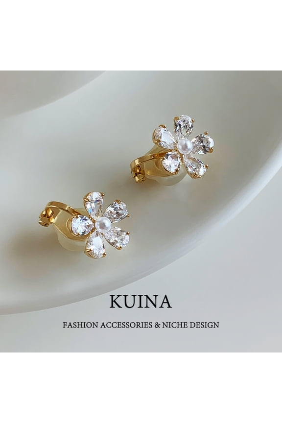 The new niche unique flowers earrings female models fashion exquisite hundred high-level sense of ear jewelry without ear holes earrings