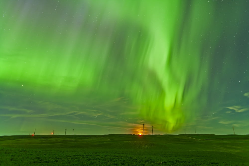 The northern lights as seen from the Wintering Hills Wind Farm Alberta Canada Canvas Art - Alan DyerStocktrek Images (18 x 12)