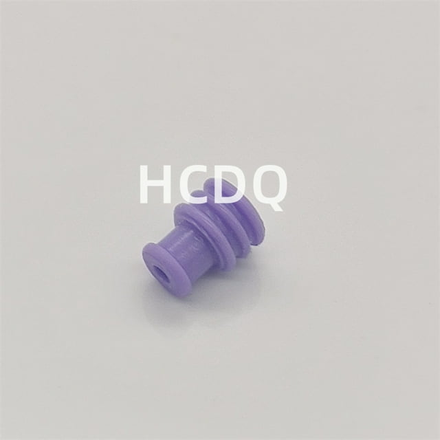 The original RS02FGY-HG-SWSN automobile connector plug shell and connector are supplied from stock
