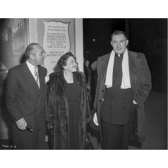 The premiere of Mourning Becomes Electra Photo Print (8 x 10)