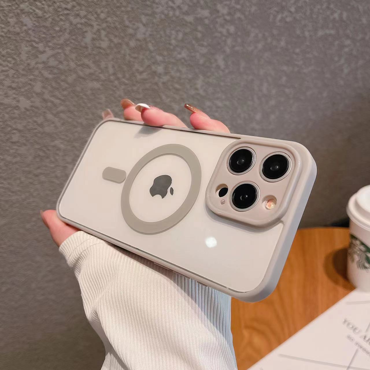 The task is to translate the given Chinese sentence into English. The sentence is