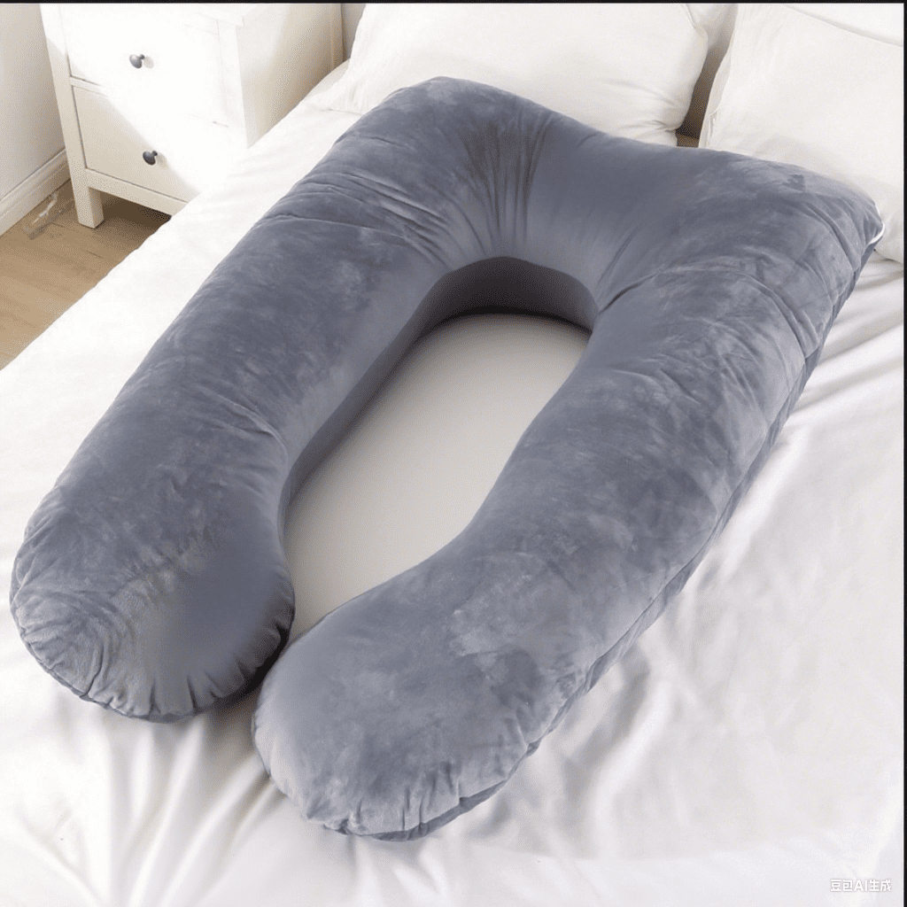 The velvet maternity pillow is soft to the touch and less irritating to the skin, bringing a comfortable touch to pregnant women