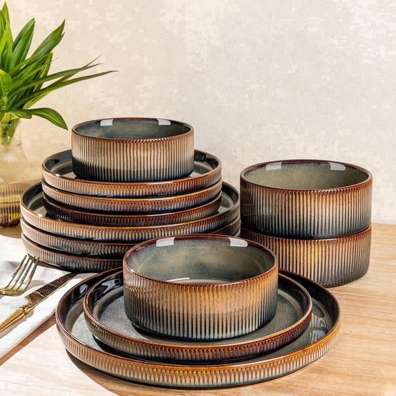 TheTerra Ceramic Dinnerware Sets for 4, 12 Pieces Porcelain Lightweight Speckled Plates and Bowls Sets, Scratch Resistant Dish Set, Oven & Microwave & Dishwasher Safe, Coca Mocha