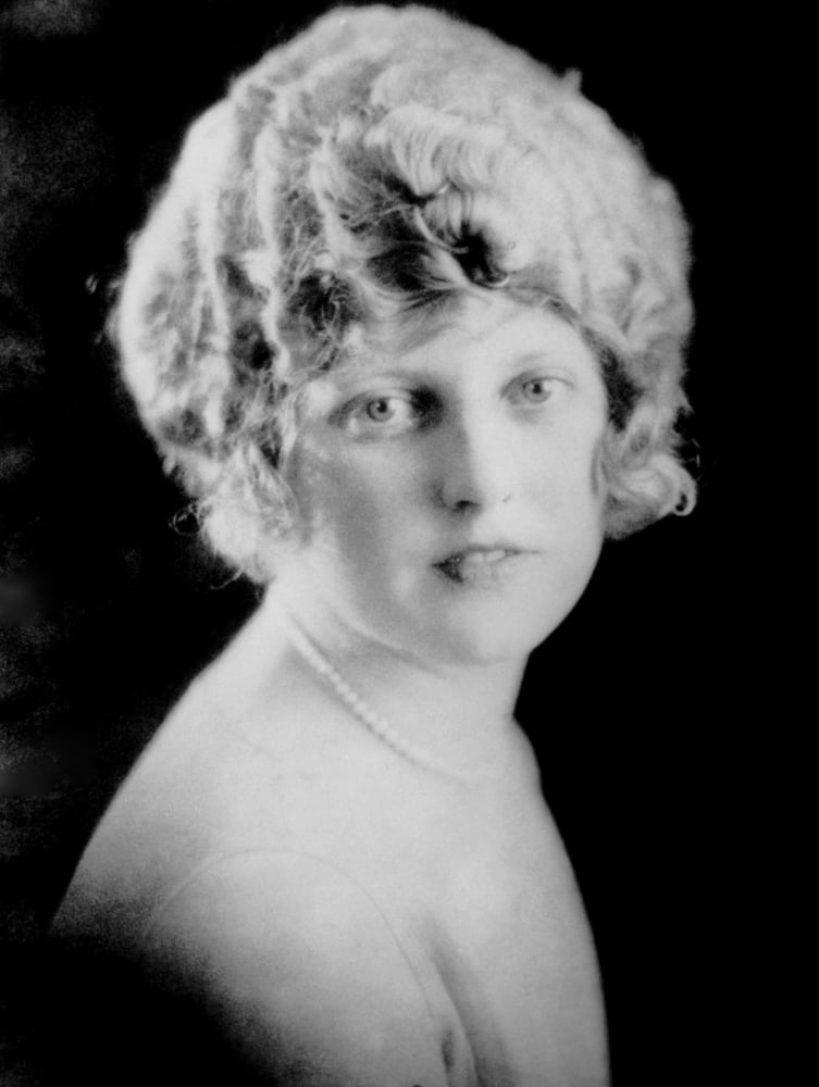 Thelma Todd Canvas Art - (16 x 20)