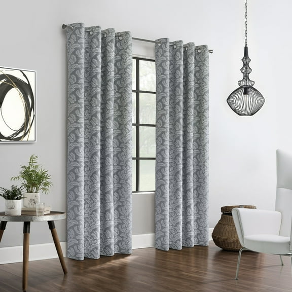 Thermaplus Patricia Jacquard Grommet Curtain Panel Window Dressing 52 x 84 in Silver