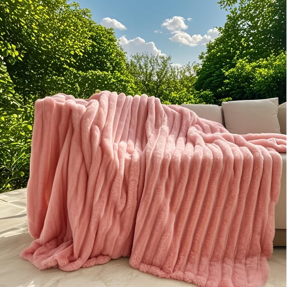 Thick Chunky Knit Polyester Blanket - Faux Rabbit Fur Plush Throw for All Season Warmth, Easy Care Machine Washable