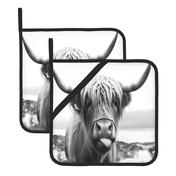 Thick Heat Resistant Trivet Square 2 Pack Fabric Pot Holder Pad For Kitchen Counter, Microwave Oven & Bbq, Side Hanging Loop Highland Cattle