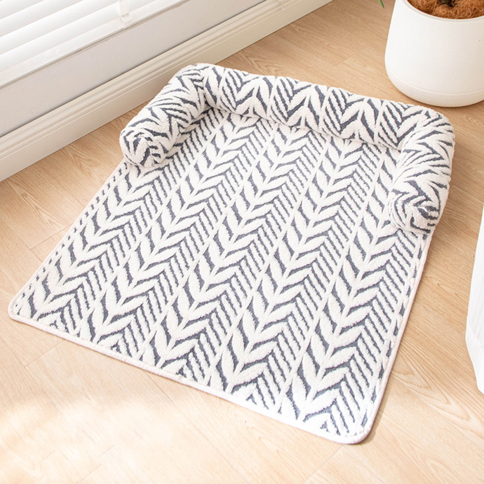 Thick Plush Pet Dog Bed Mat, Soft Fuzzy Non-Slip Couch Furniture Protector Pad for Dogs Cats, Washable Warm Pet Sofa Cushion Mat for Small Medium Large Pets Indoor Home Daily Use