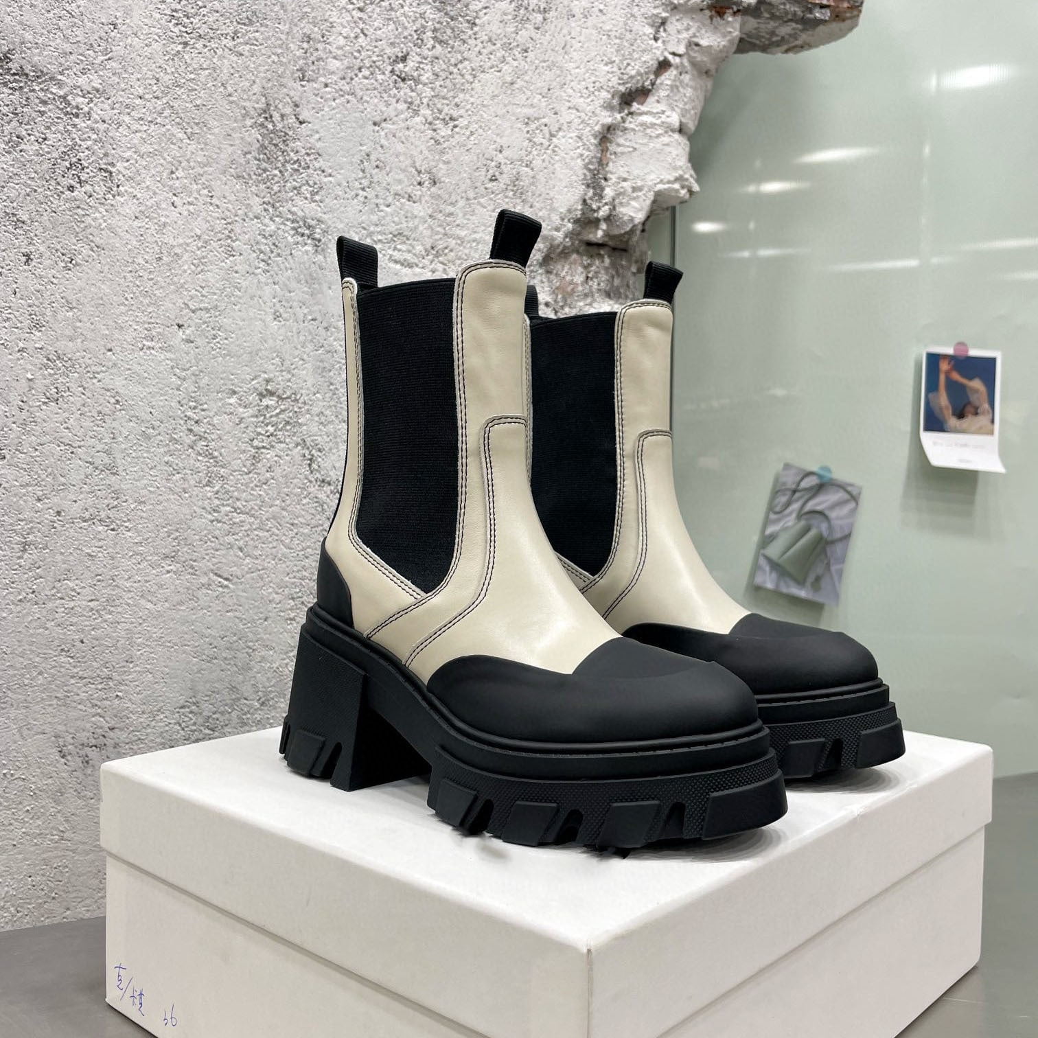 chelsea boots thick sole