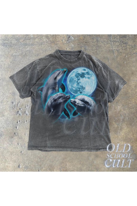 Three Dolphin Graphic T-shirts, Retro Dolphin Moon Tshirt, Ocean Sea animal Lovers, Funny