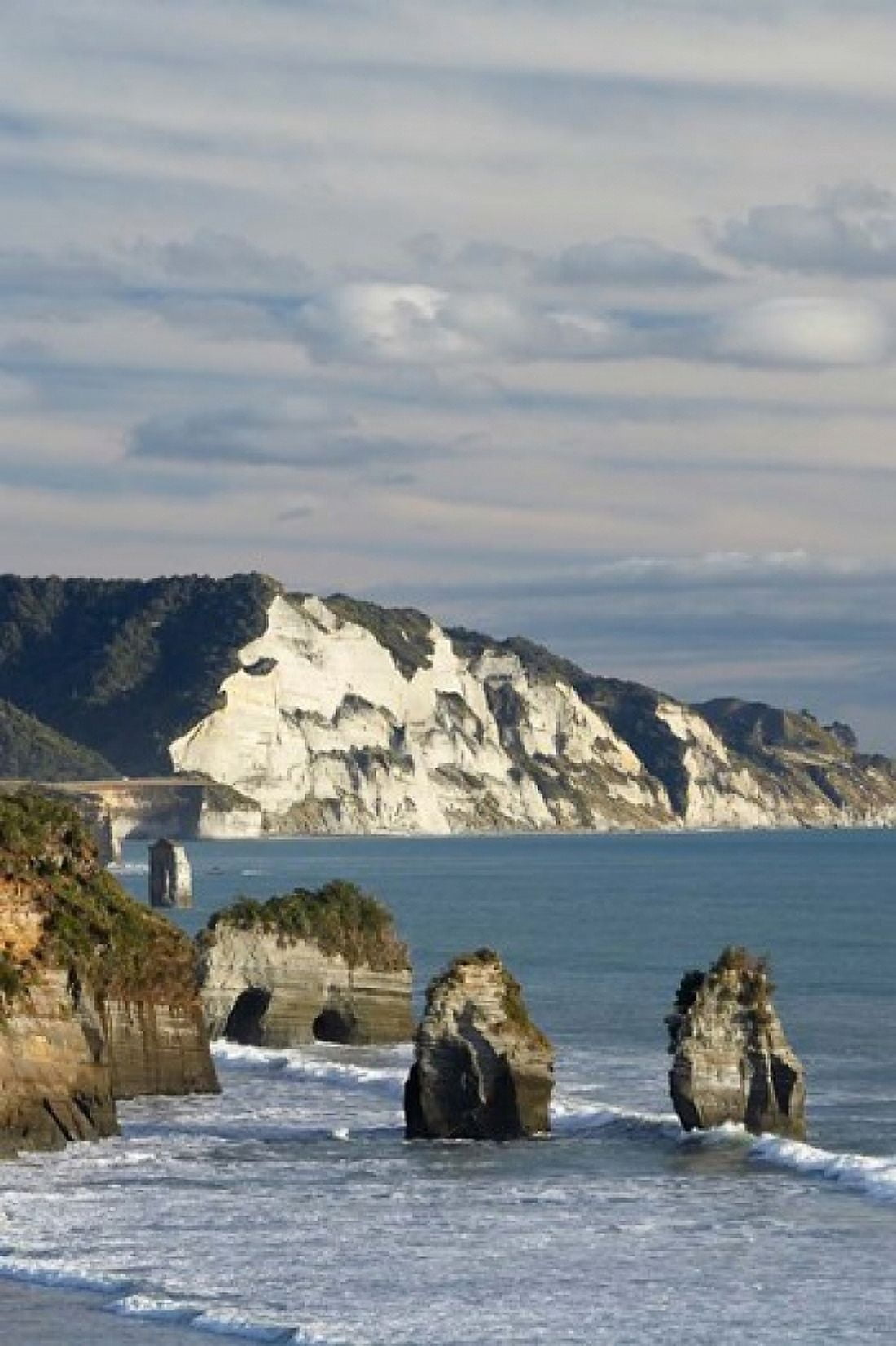 Three Sisters White Cliffs North Island New Zealand Canvas Art - David Wall DanitaDelimont (23 x 34)