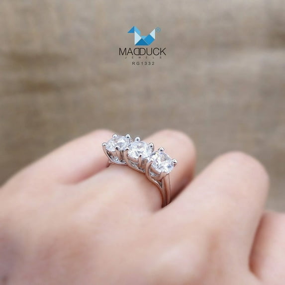Three Stone Ring / 0.80ct Each / Cubic Zirconia / Sterling Silver 925 Ring / Rhodium plated Nickel-Free / MadDuckJewels RG1332 / ThaiJewelryBrand