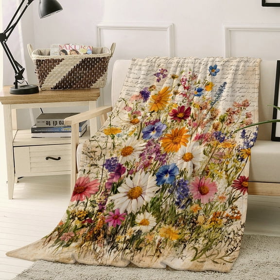 Throw Blanket Fleece Throw Blanket 40x50in, Daisy Summer Blossom Wildflower Soft Lightweight Bed Blankets Vintage Old Newspaper Fuzzy Couch Blankets for All Season