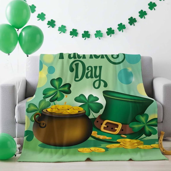 Throw Blanket Fleece Throw Blanket 40x50in, St. Patrick's Day Leaf Leprechaun Hat Pot of Gold Soft Lightweight Bed Blankets Green Gradient Fuzzy Couch Blankets for All Season