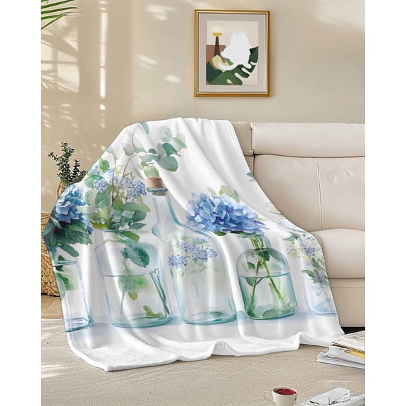 Throw Blanket Fleece Throw Blanket 50x60in, Spring Flower Green Eucalyptus Leaves Soft Lightweight Bed Blankets Hydrangea Floral Still Life Fuzzy Couch Blankets for All Season