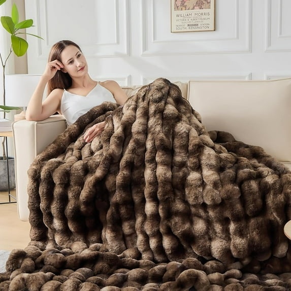 Throw Blanket, Soft Fluffy Bubble Blanket, Cozy Plush Faux Rabbit Fur Blanket for Couch Sofa Bed, Thick Warm Fuzzy Home Decorative Blanket, Gifts for Women, 60x80 Inches, Brown