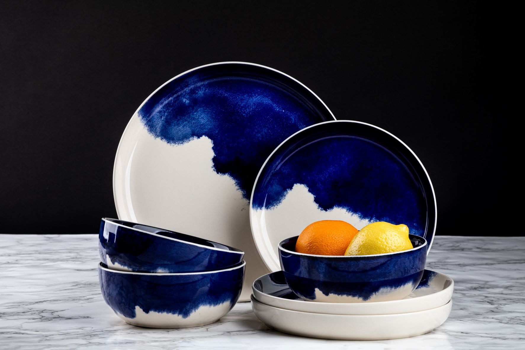 https://i5.walmartimages.com/seo/Thyme-Table-Dinnerware-Blue-Drip-Stoneware-12-Piece-Set_1c030f3e-56c3-4957-aa0c-d837339f829f.c54cafb76b5dc815d8e3361f96b7e81b.jpeg