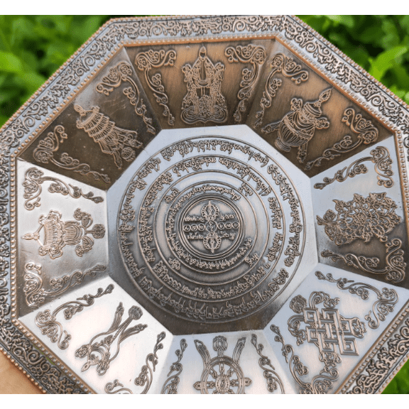 Tibet Buddhism Plate for decor, Traditional Handicraft Decorative Wall Hanging Metal Plate for Home Decor, Decorated Plate Old Bronze