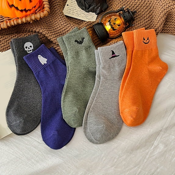 Ticikt 5‑Pack Halloween Crew Socks, Soft Cotton Novelty Embroidered Socks, Witch Ghost Bat Pumpkin Skull Casual Socks