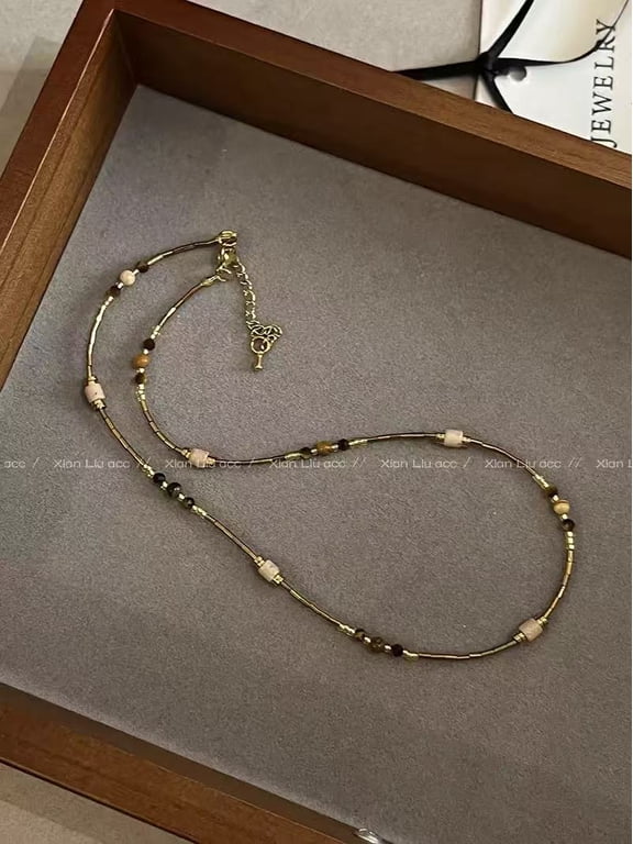 Tiger Eye Stone Necklace for Women, New Vintage Layered Clavicle Chain, Autumn and Winter Sweater Chain, Niche Vintage Accessory