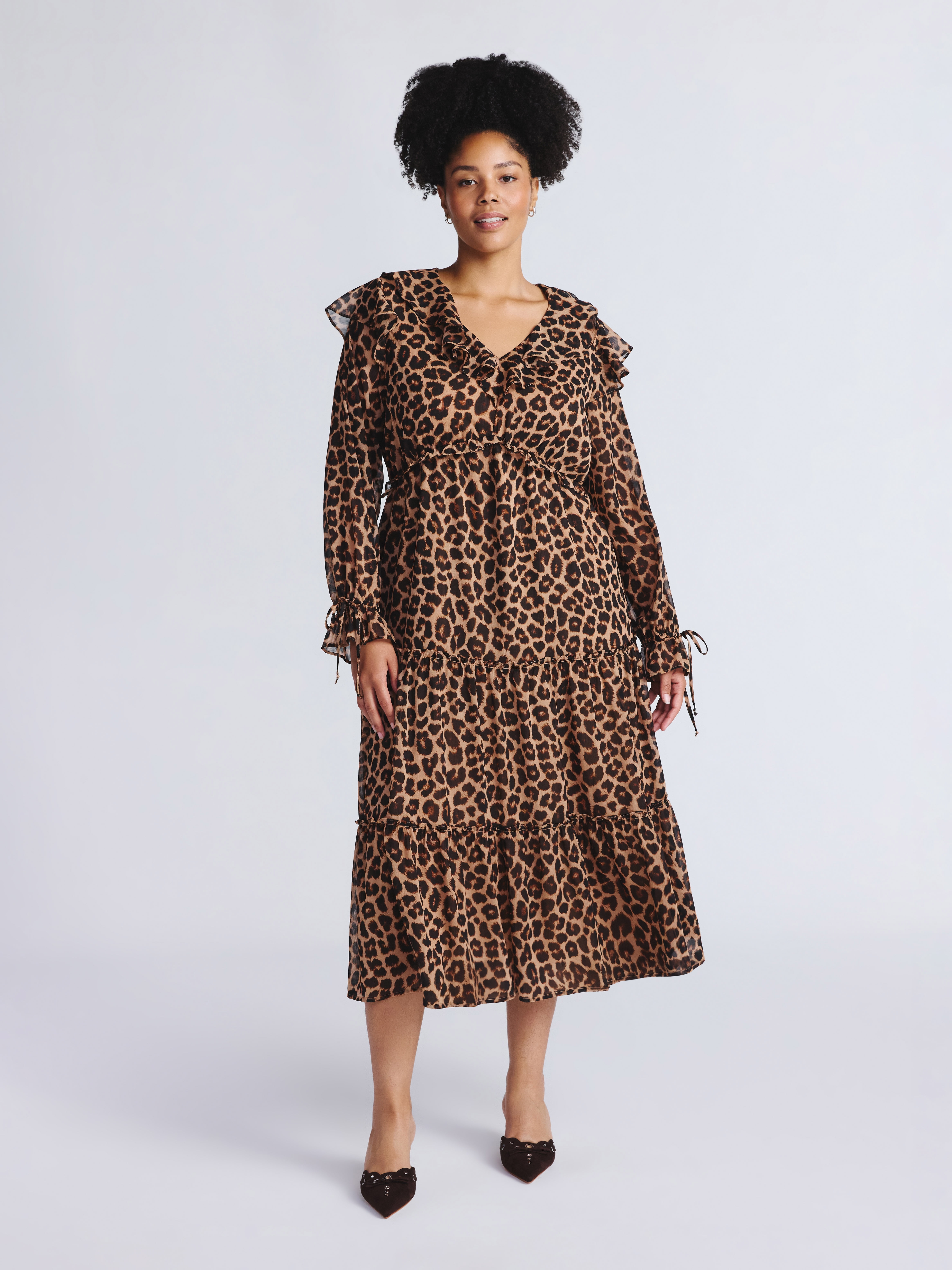 Time and Tru Women's and Women's Plus Ruffle Tiered Midi Dress with Long Sleeves, Sizes XS-4X