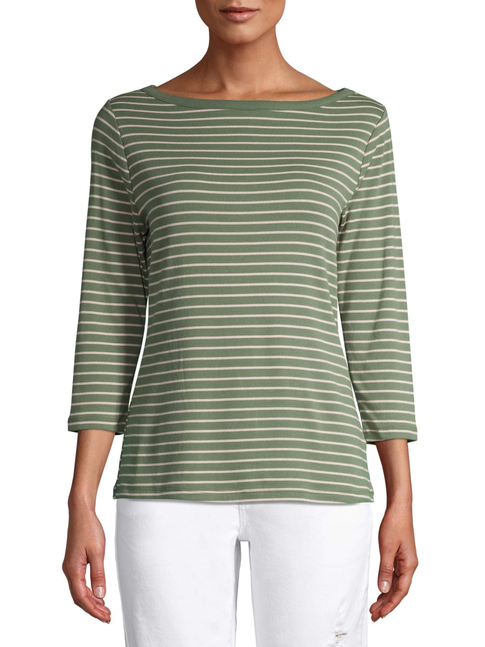 WDIRARA Women's Oversized Vintage Graphic Tee – Distressed American Flag Print, Boat Neck, Soft & Stretchy