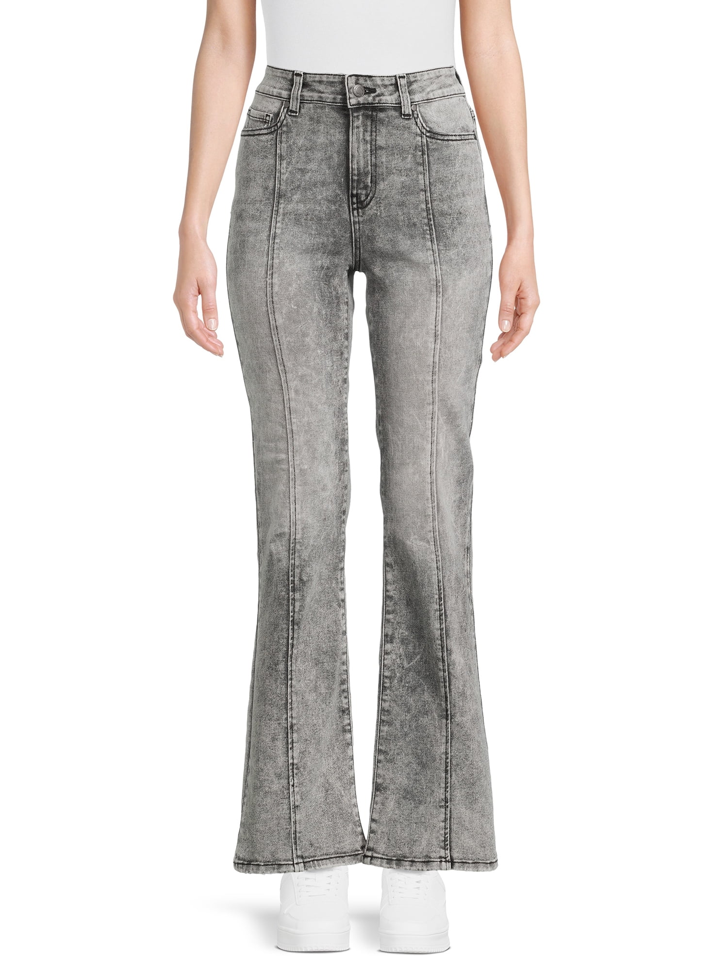 https://i5.walmartimages.com/seo/Time-and-Tru-Women-s-Mid-Rise-Flare-Jeans-31-Inseam-for-Regular_1baecce3-376e-463b-9bbc-aebe713bb0ec.062a033bb3b98be409e39518223e06fd.jpeg