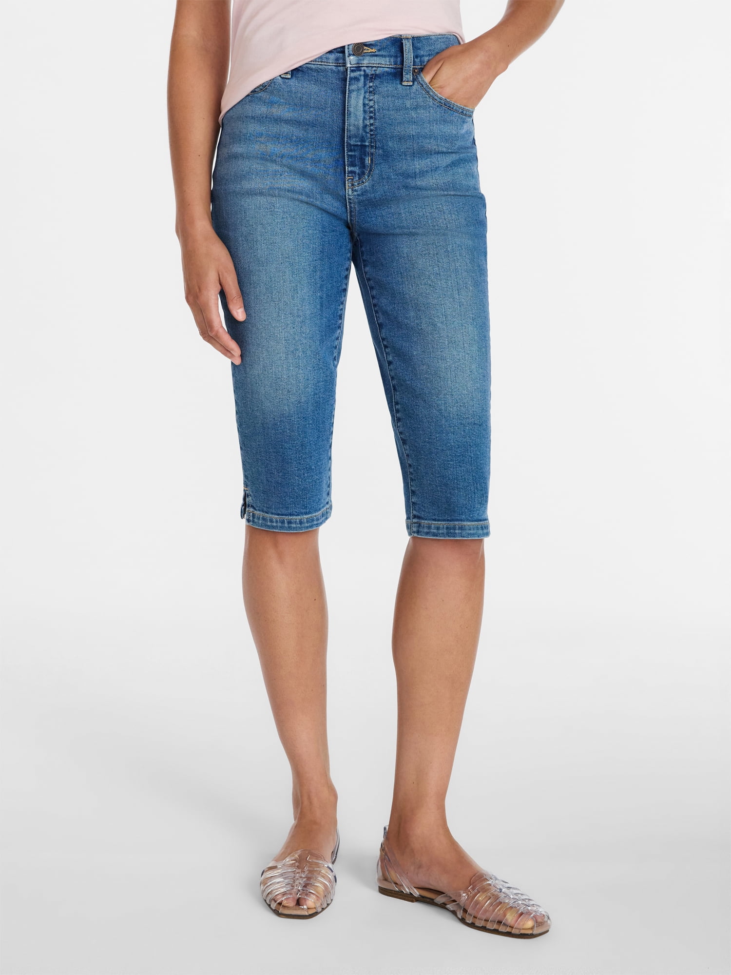 Time and Tru Women's Mid Rise Stretch Denim Capri Pants, 16.5" Inseam, Sizes 0-20
