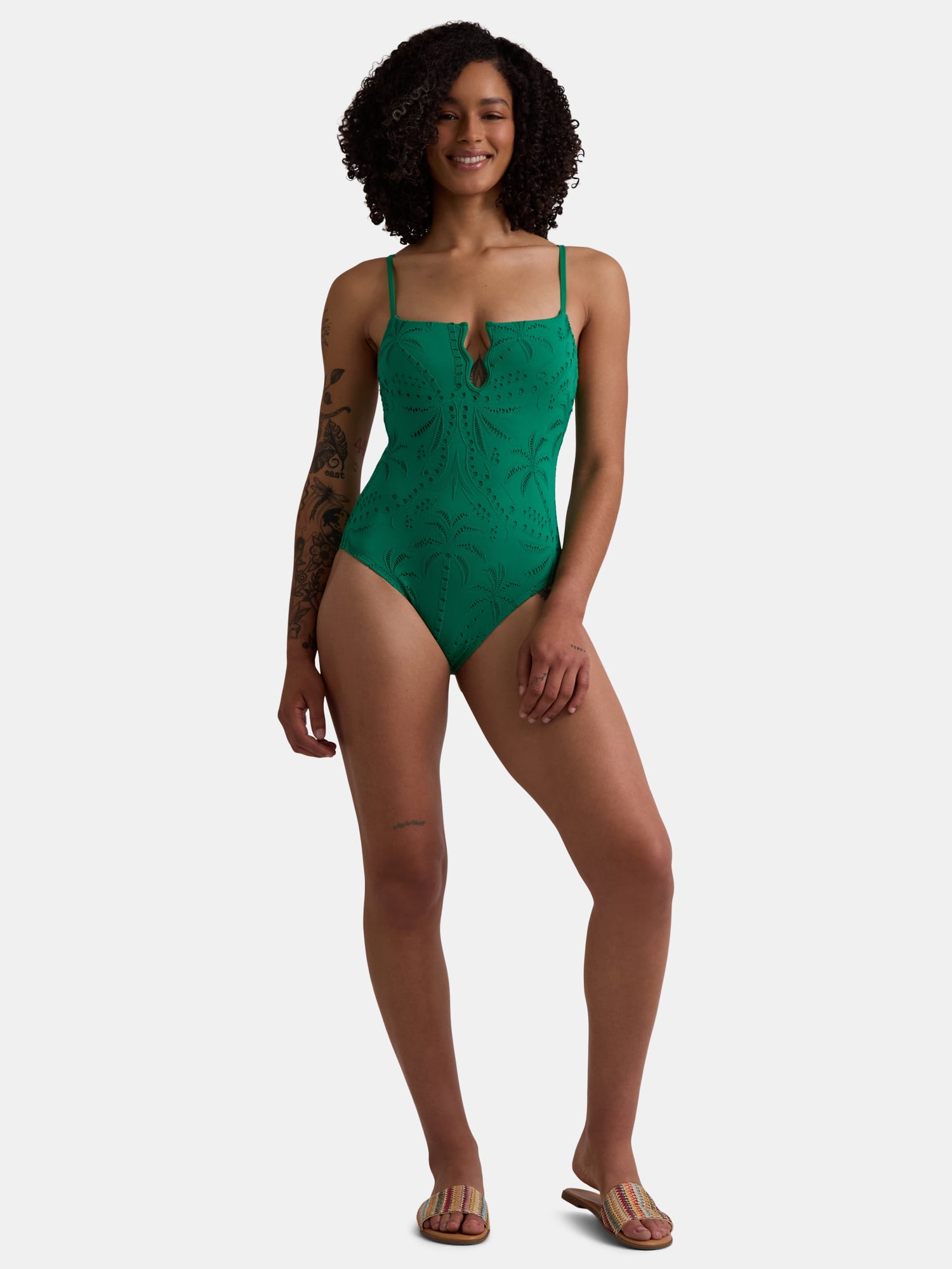 Time and Tru Women’s and Women’s Plus Eyelet Embroidered V Wire One Piece Swimsuit, Sizes XS-3X