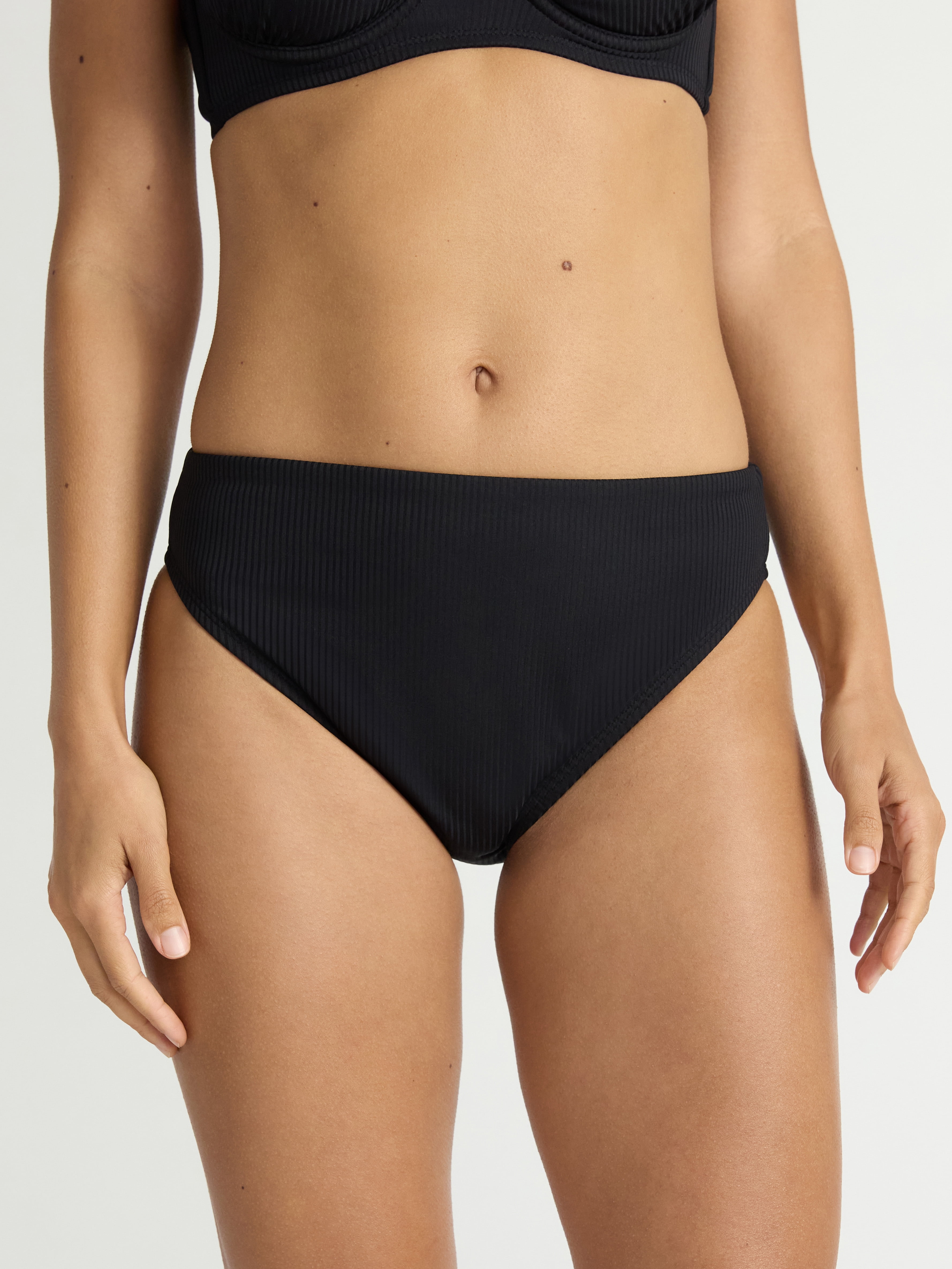 Time and Tru Women’s and Women's Plus High Cut Mid Rise Bikini Bottoms, Sizes XS-2X
