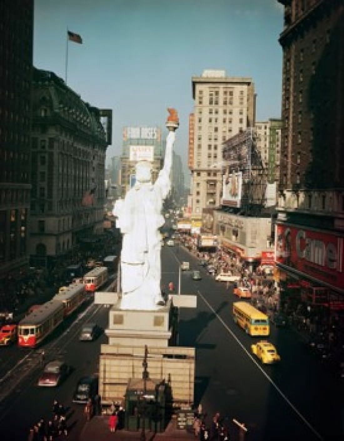 Times Square New York City USA Canvas Art - (18 x 24)