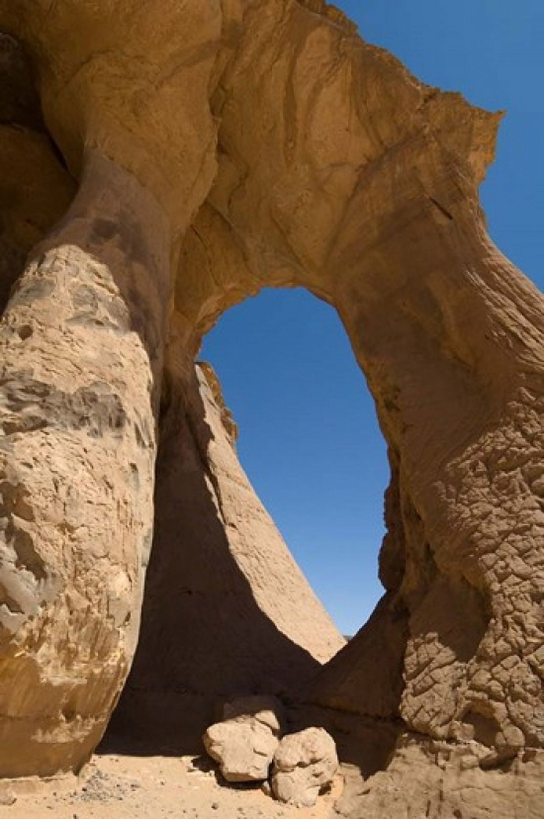 Tin Ghalega Rock Formation Red Rhino Arch Fezzan Libya Canvas Art - Sergio Pitamitz DanitaDelimont (23 x 35)