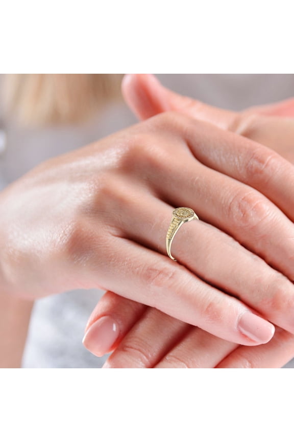 Adjustable Watch Ring with Quartz Timepiece and Vintage Clock Design