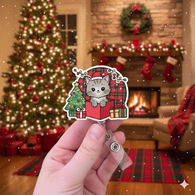 TiniDecor Christmas Cat Badge Reel, Retractable ID Holder, Cute Holiday Gift for Nurses
