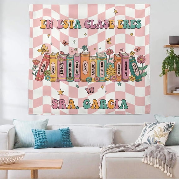 TiniDecor En Esta Clase Eres Spanish Tapestry 60"x90" Pink Book Theme Wall Decor, Classroom Sign