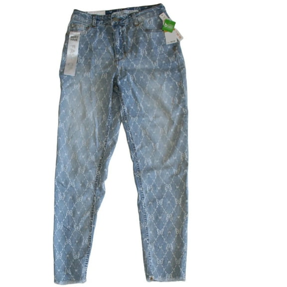 Tinseltown Junior Women's Lt Blue with Butterfly Print Jeans (3/26)