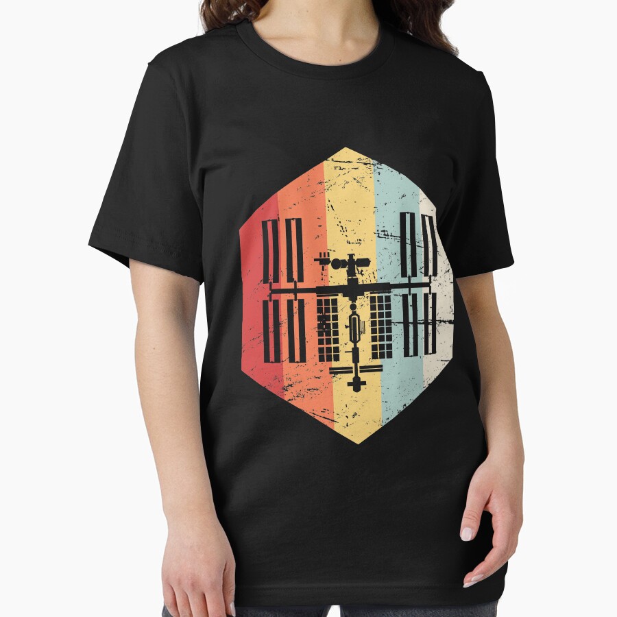 Tiny Hug Retro Iss International Space Station Icon Essential T-Shirt ...