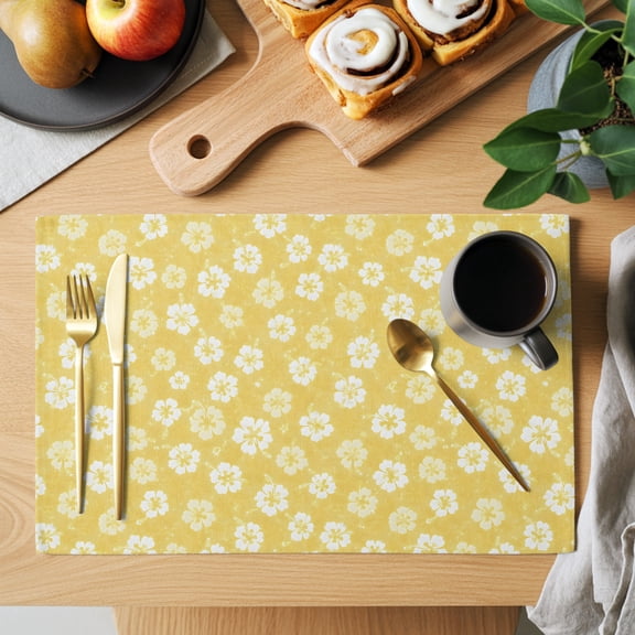 Tiny Petal Placemats Set of 12, White Floral Stamen Hibiscus Bloom Shabby Chic Yellow Non-Slip Place Mats Washable Table Mats for Kitchen Dining Table Decorations Indoor/Outdoor