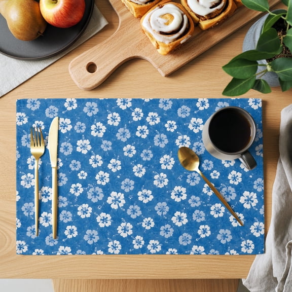 Tiny Petal Placemats Set of 6, White Floral Stamen Hibiscus Bloom Shabby Chic Blue Non-Slip Place Mats Washable Table Mats for Kitchen Dining Table Decorations Indoor/Outdoor