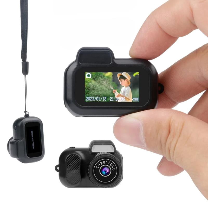 Tiny Pixel Keychain Camera - VHS Vintage Photos & Videos with Built-In ...