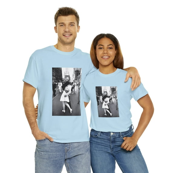 TipsyBee Kiss in Times Square Unisex Heavy Cotton Tee, Sizes S-5XL
