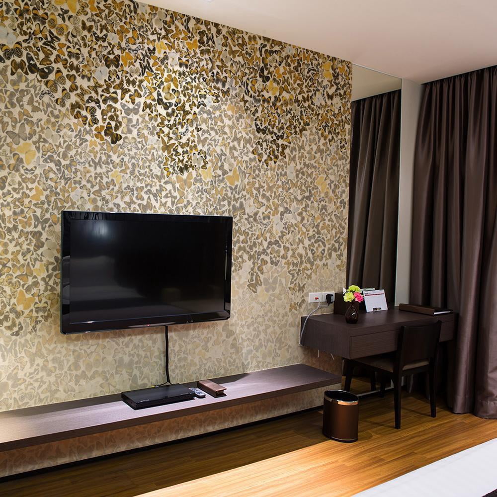 Tiptophomedecor Animal Wallpaper Wall Mural - Art And Butterflies ...