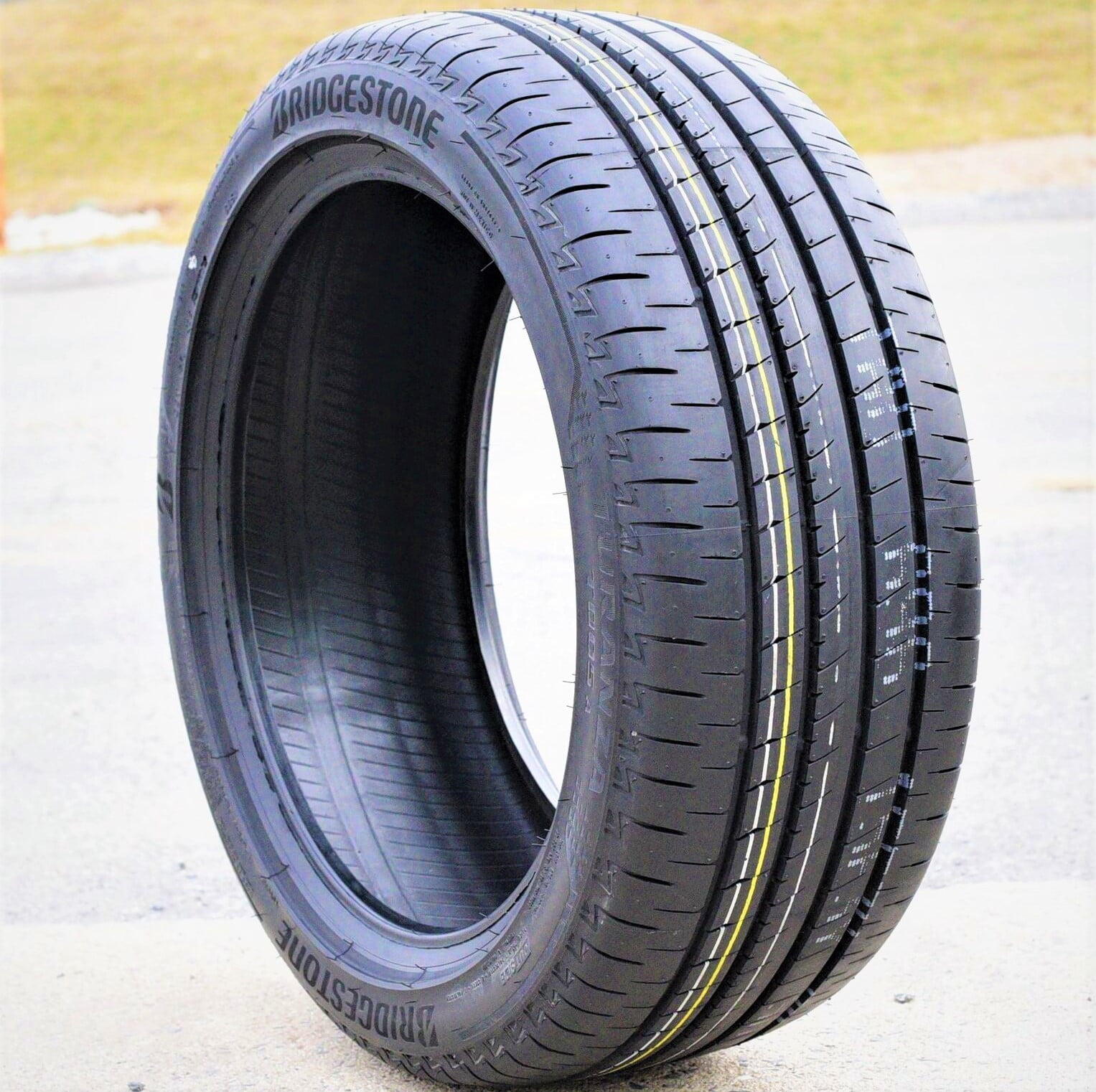 Tire Bridgestone Turanza T005A 245/45R20 99Y High Performance Fits: 2005-10 Chrysler 300 C SRT8, 2006-10 Dodge Charger SRT8 Sansujyuku sansujyuku.com