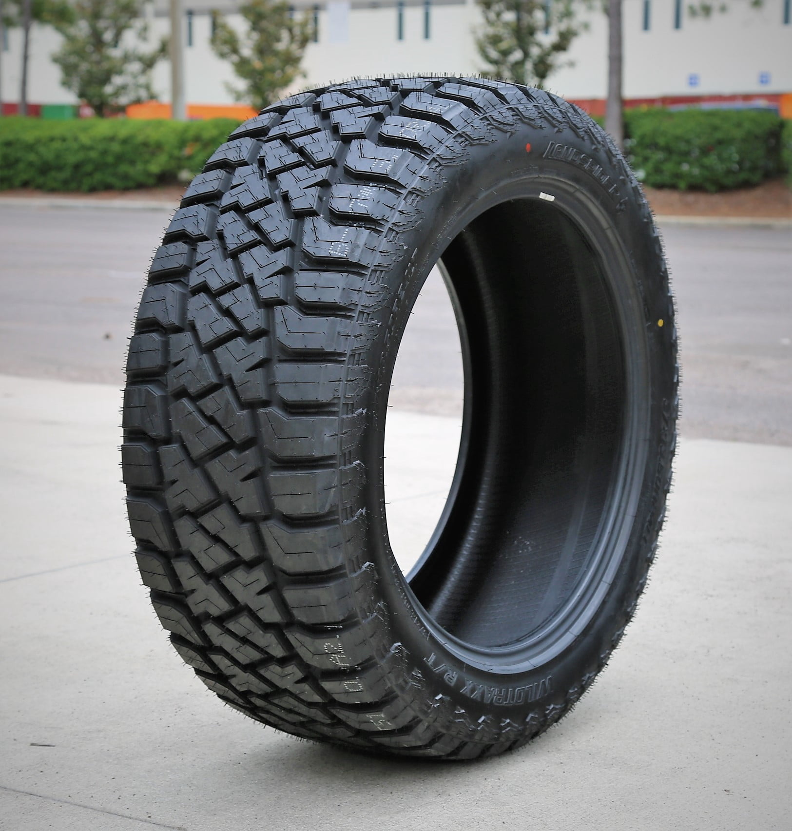 Set Of 4 Landspider Wildtraxx M/T Tires - 33X12.50R15 LT Mud Terrain - 6 Ply Load Range C 6 thumbnail image