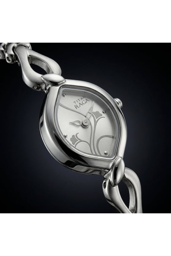 Quartz Analog Silver Dial Metal Strap Watch for Women