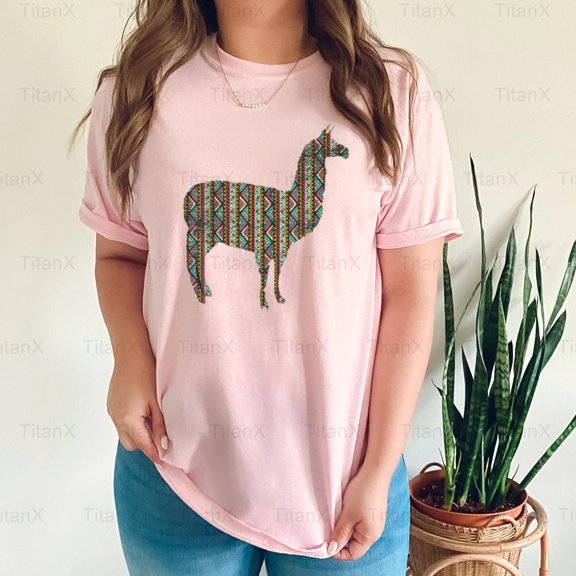 TitanX91 Andean Vintage Llama Graphic Design Style, Retro Animal Inspired South America T-Shirt, for Unisex, up to size 5XL.