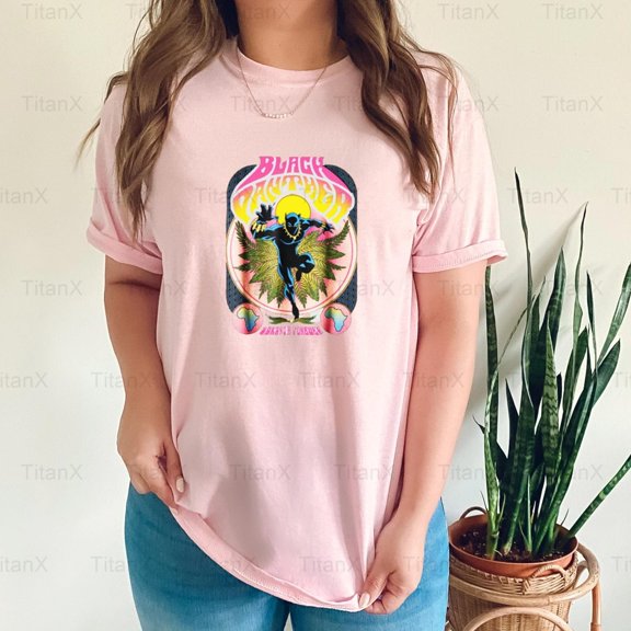 TitanX92 Classic Black Vintage 70's Style Graphic, Retro Seventies Inspired Design T-Shirt, for Unisex, up to size 5XL.