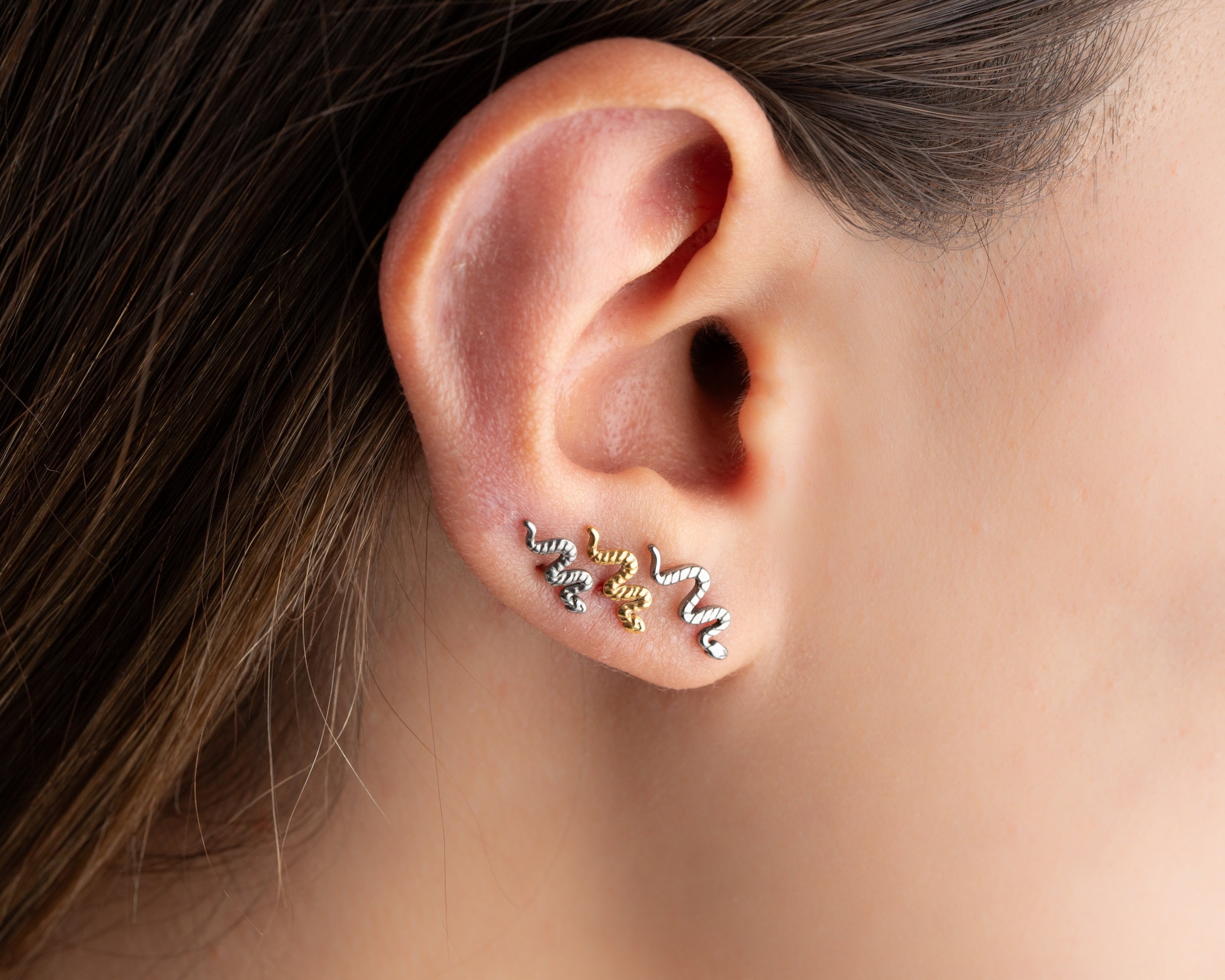 Titanium 16G Push-In Snake Labret Stud Earring • Threadless Flat